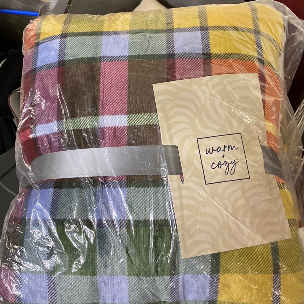 Warm + Cozy blanket and pillow set